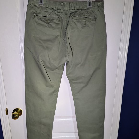 Calvin Klein Green Chinos - 32x32 - Picture 2 of 10